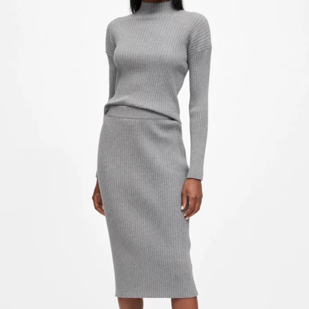 Banana Republic Sweater & Skirt Set